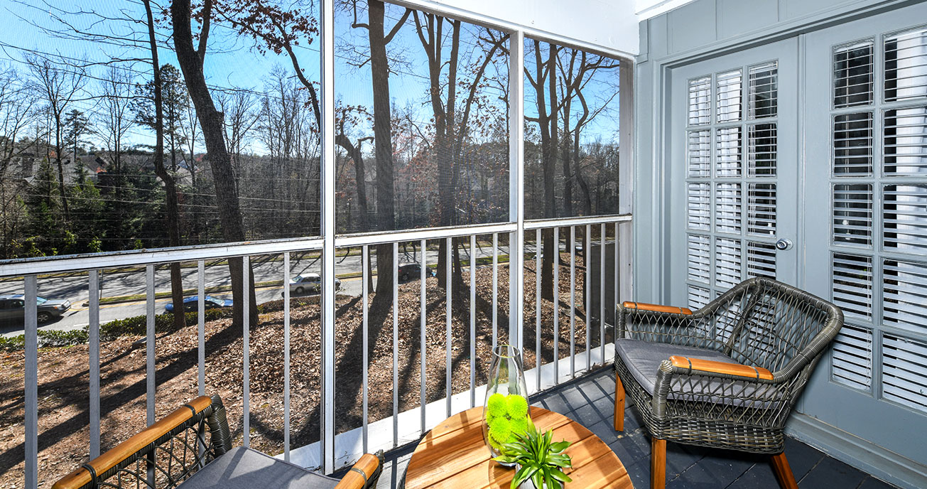 outdoor deck with chairs and table, 550 Abernathy, atlanta ga